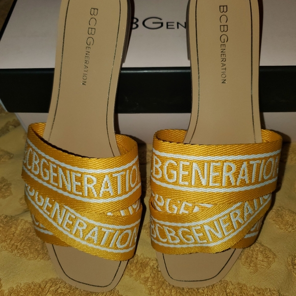 BCBGeneration Shoes - BRANDNEW BCBG slides